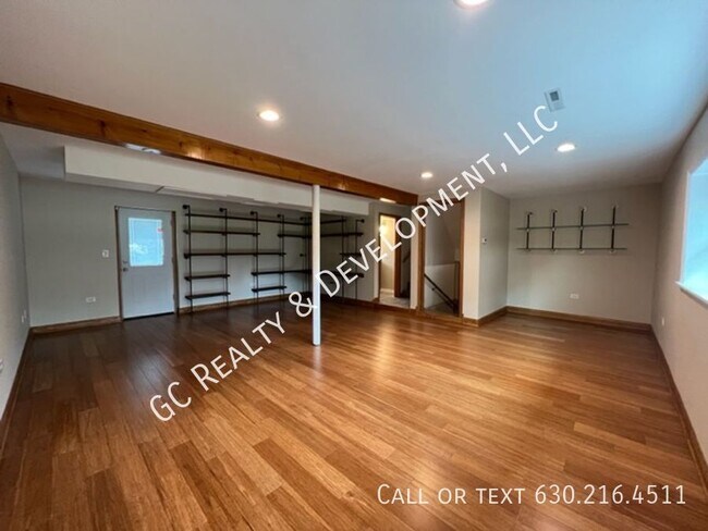 Building Photo - 942 59th St