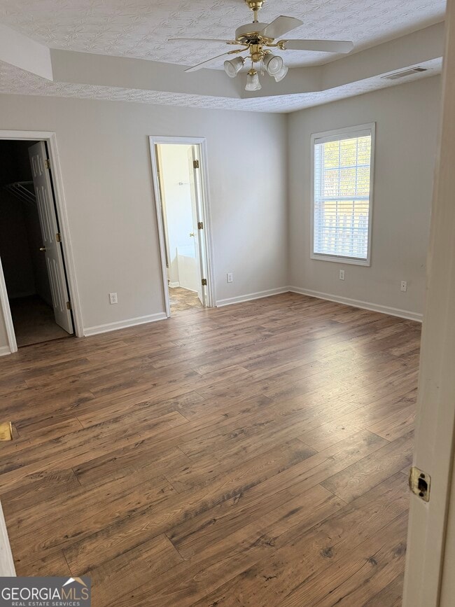 Building Photo - 128 Shadowbrooke Cir SW