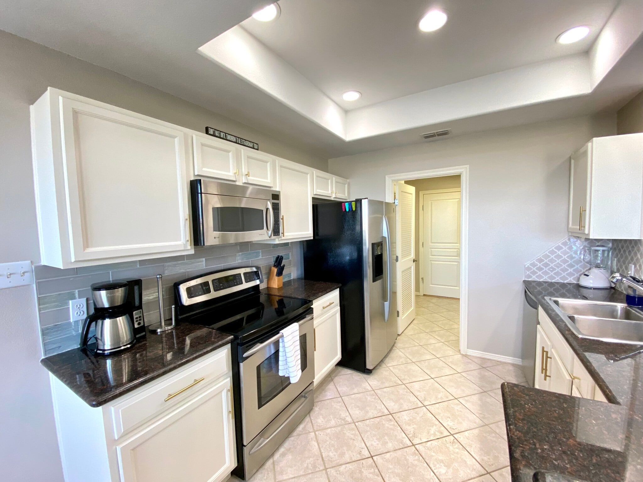 Building Photo - 9 Harbor Town