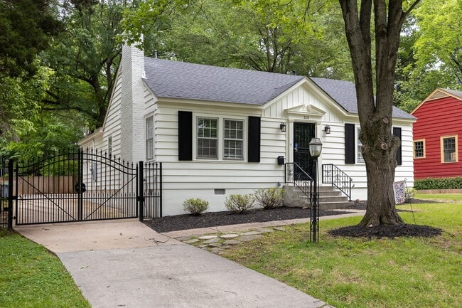 Building Photo - 228 Palisade St
