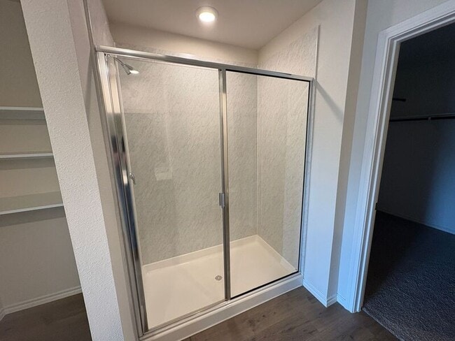 Building Photo - 1221 Acacia Dr