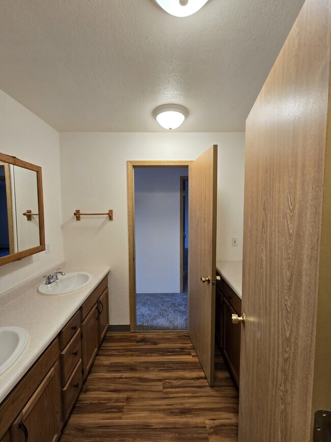 Building Photo - 77 Slater Dr
