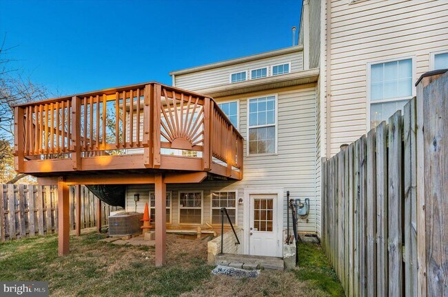 Building Photo - 6801 Fallard Place