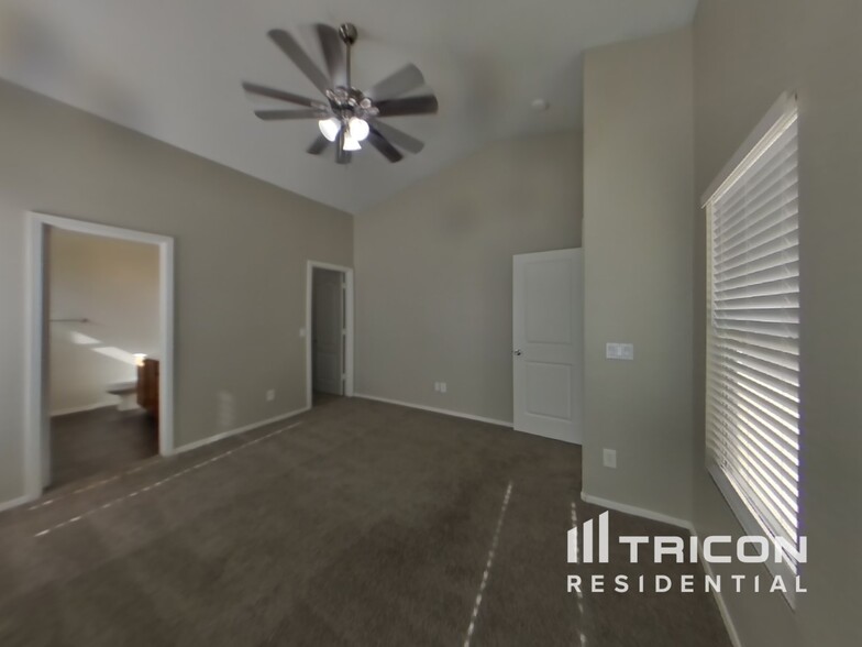 Building Photo - 39391 N Parisi Cir