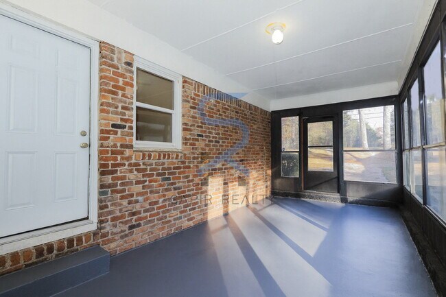 Building Photo - Move in before December 15th and choose your reward: a $250 Amazon Gift Card or a 55 Smart TV!