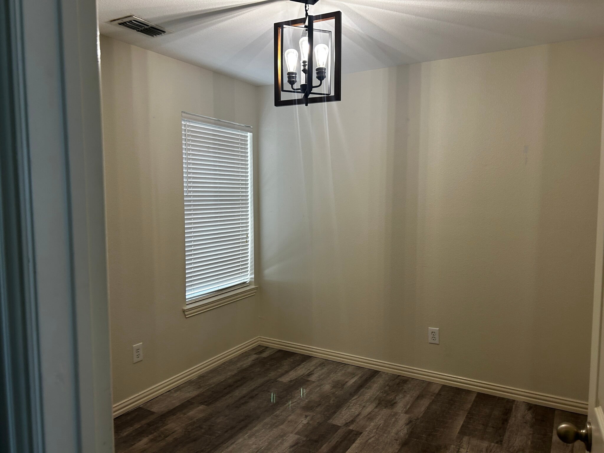 Building Photo - 1796 Massey Dr