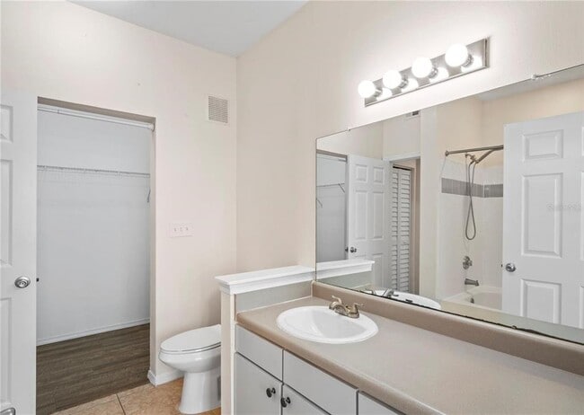 Building Photo - 10512 White Lake Ct