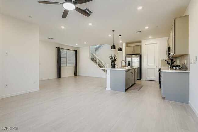 Building Photo - 1543 Hopeful Lark Ln