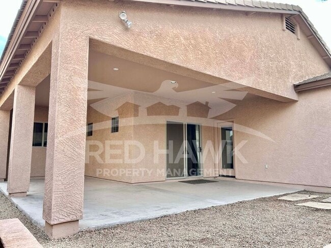 Building Photo - 1090 S Maverick St