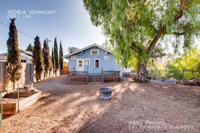 Building Photo - Vintage craftsman home in University Heights