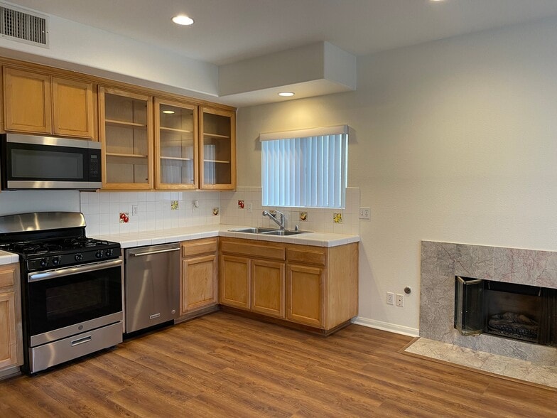 Building Photo - 4529 Colfax Ave