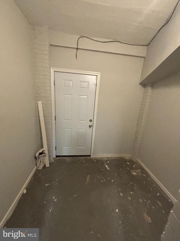 Building Photo - 2820 Pomeroy Rd SE