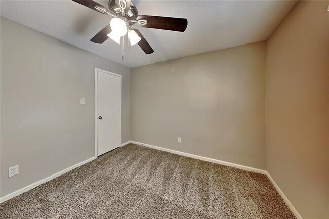 Building Photo - 14511 Cypress Falls Dr
