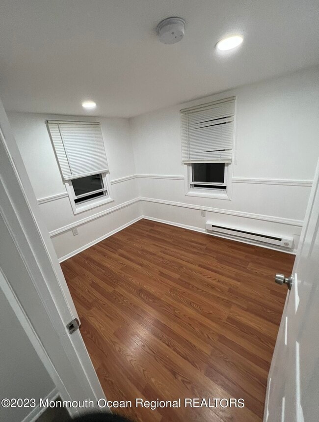 Building Photo - 8a Washington Ave