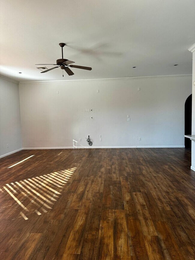 Building Photo - Custom pool/spa home for rent