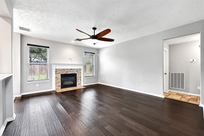 Building Photo - 10219 Sable Trail Ln