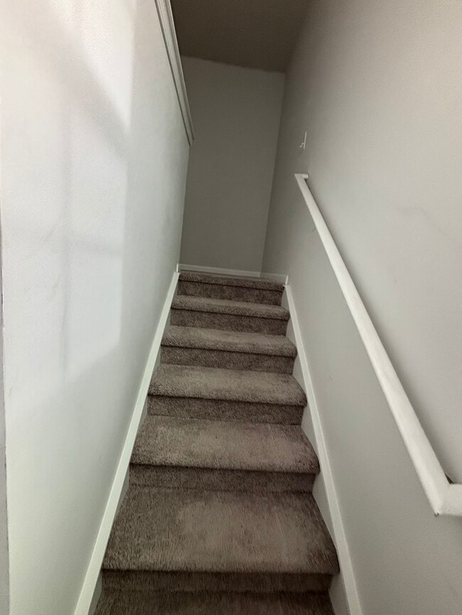 Building Photo - 364 Hardwick Dr