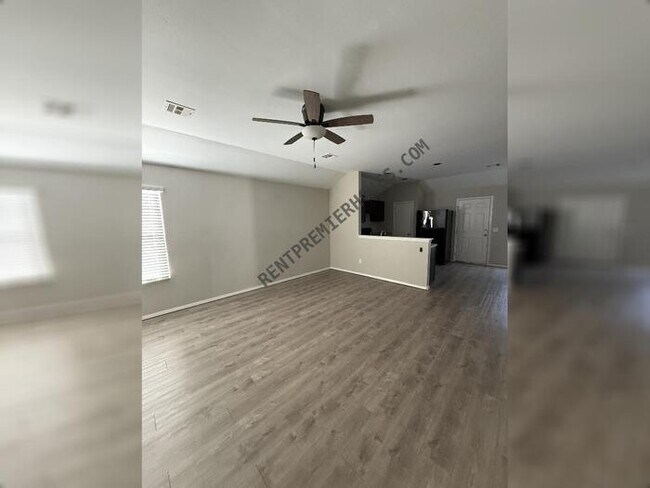 Building Photo - 7525 Lipizzan Rd