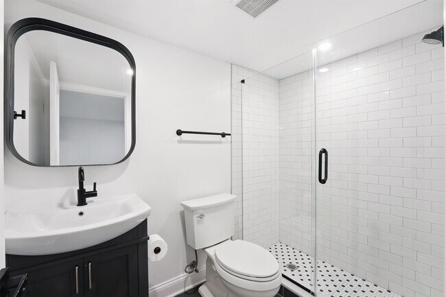 Building Photo - 52 Brinkerhoff St