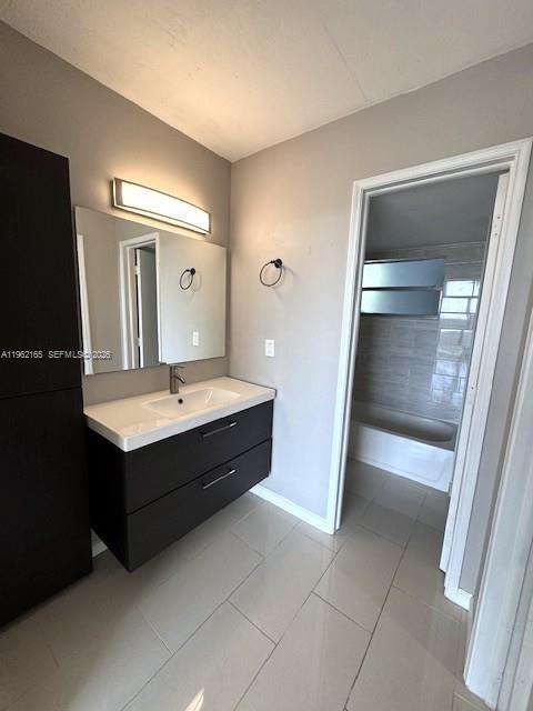 Building Photo - 9470 Live Oak Pl
