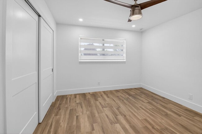 Building Photo - 1254 SW 4th Ct