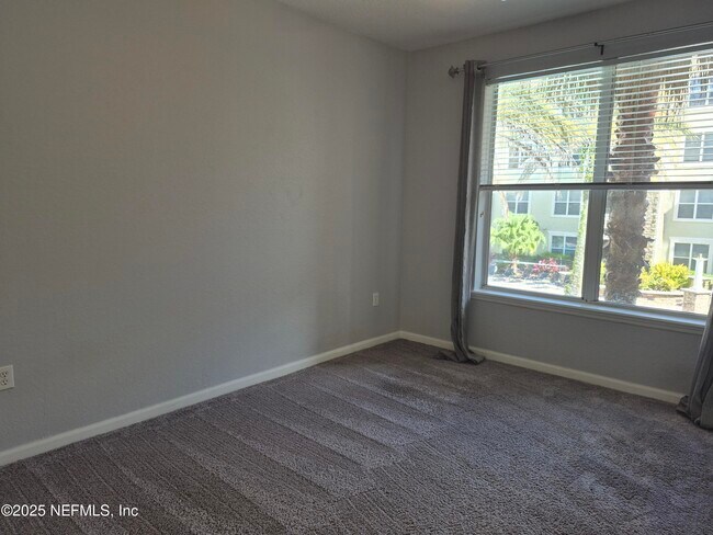 Building Photo - 8539 Gate Pkwy W