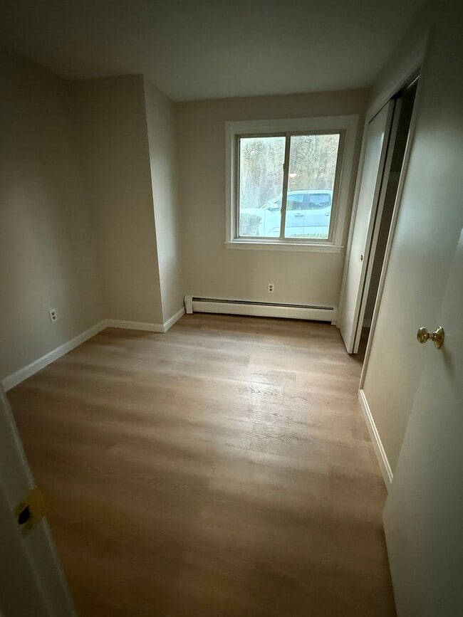 Building Photo - 206-208 Higgins Crowell Road