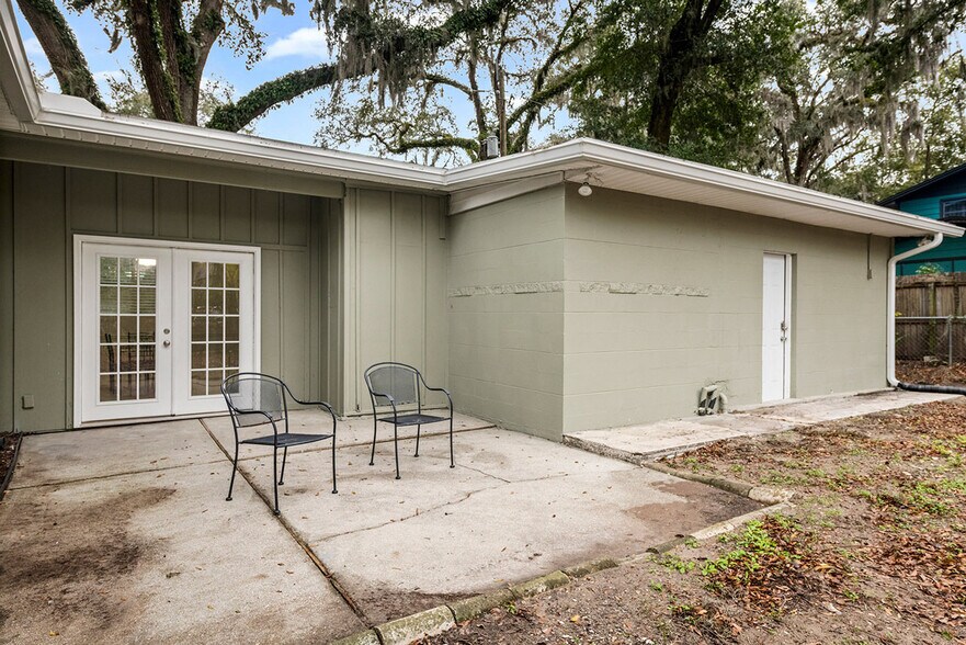 Building Photo - 431 Arlington Rd N