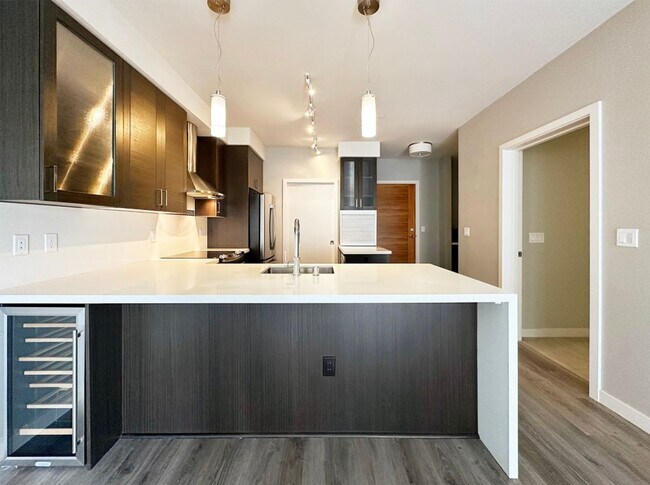 Building Photo - 1Bd/1Ba Seattle Condo