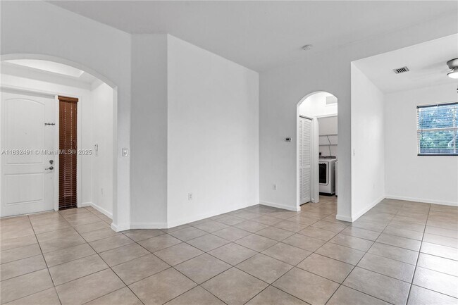 Building Photo - 28381 SW 128th Pl
