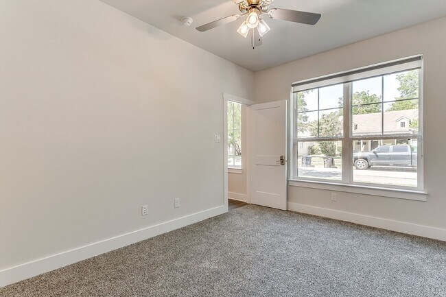 Building Photo - 3133 Greene Ave