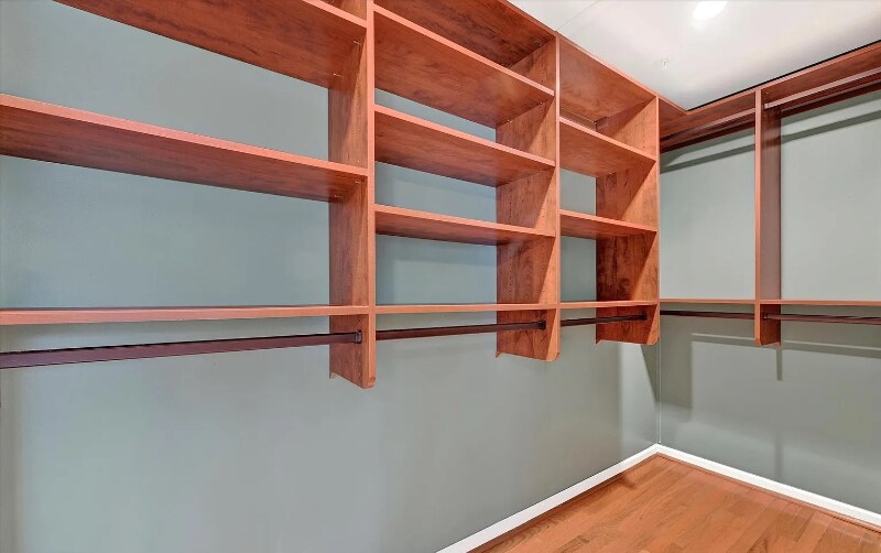 Building Photo - 9855 Sherwood Farm Rd