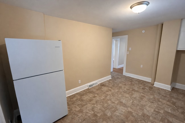 Building Photo - 4019 Michigan Ave NW