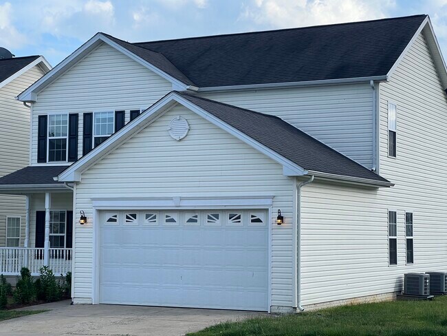 Building Photo - 43 Carlsbad Dr