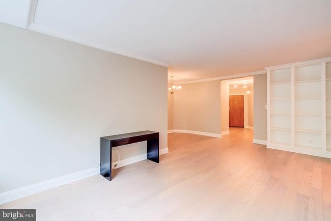 Building Photo - 4200 Cathedral Ave NW
