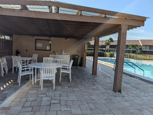 Building Photo - 15493 Admiralty Cir