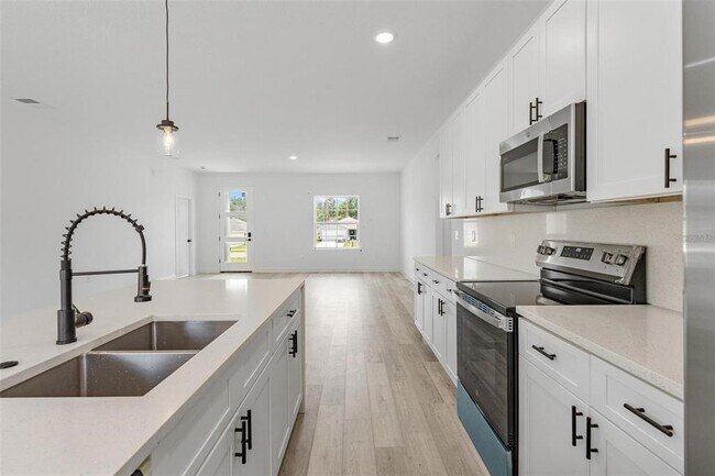 Building Photo - 5107 SW 164th Street Rd