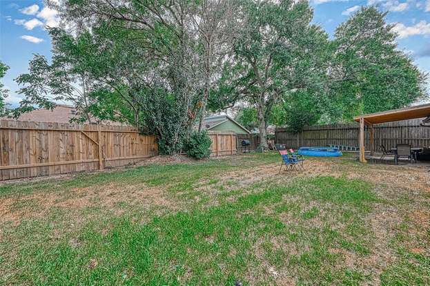 Building Photo - 21631 Park Villa Dr