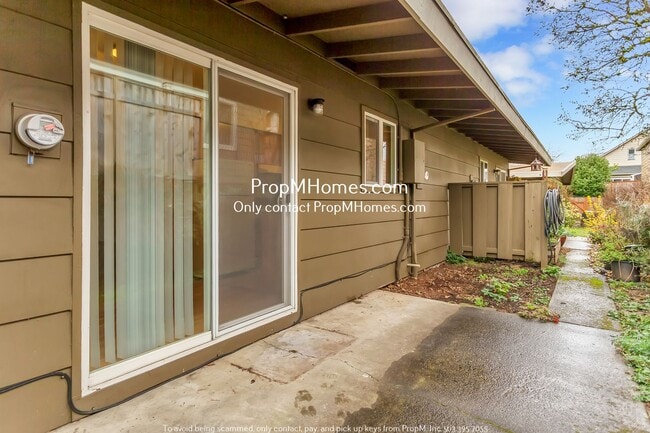 Building Photo - Charming One Bedroom Unit in Mt Tabor!
