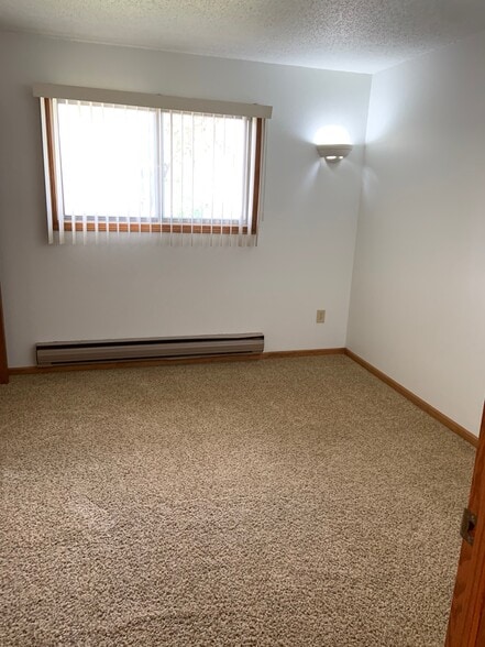 Building Photo - 4404 Markle Rd