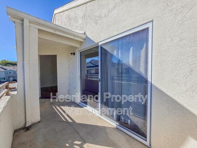 Building Photo - 11847 Spruce Run Dr