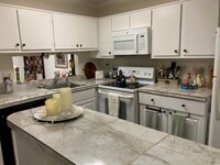 Building Photo - 6272 Chasewood Dr