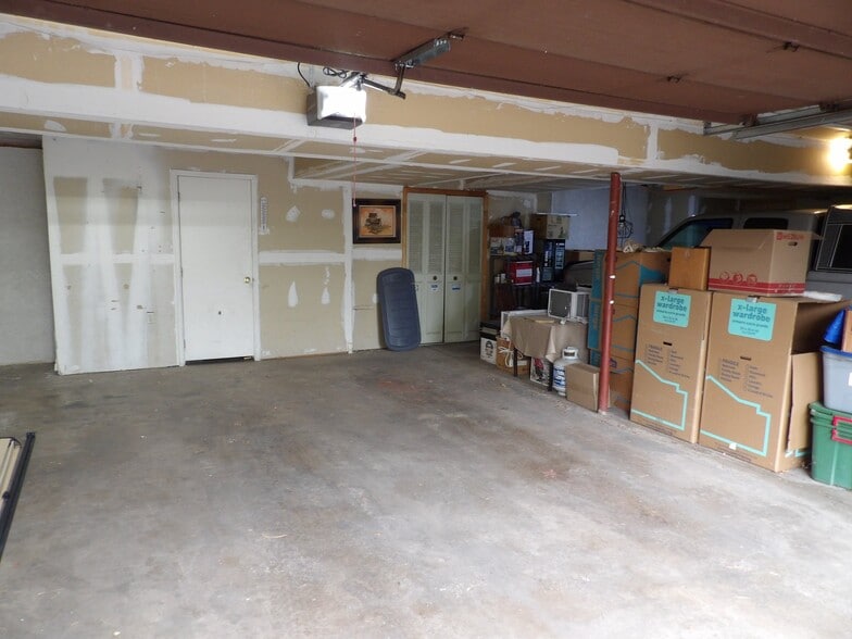 Building Photo - 3315 Capstan Way