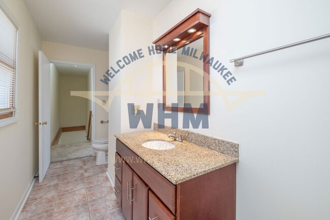 Building Photo - 3609 N Murray Ave