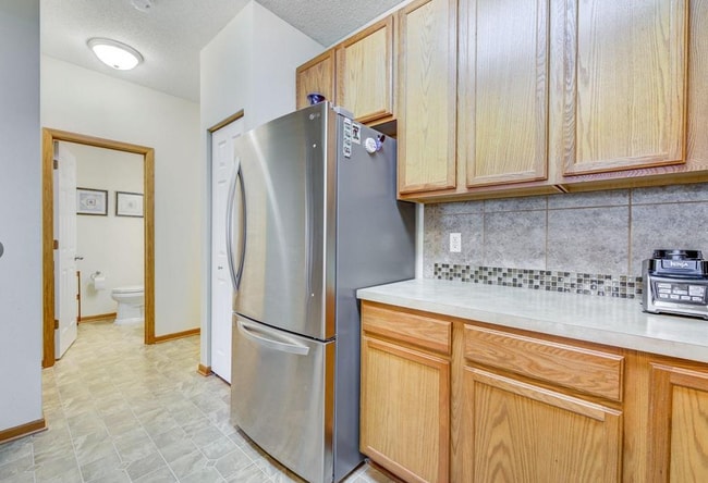 Building Photo - 697 Cobblestone Way