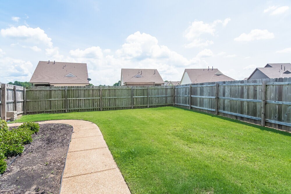 Building Photo - 4675 W Petite Loop