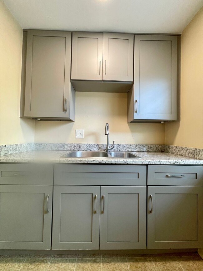 Building Photo - Renovated 1 bedroom 1 bath Winter Park Apa...
