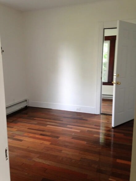 Building Photo - 51 Grand St