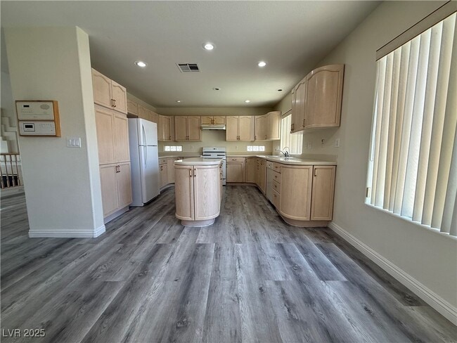 Building Photo - 9123 Scallop Reef Ave