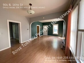 Building Photo - 904 N 16th St